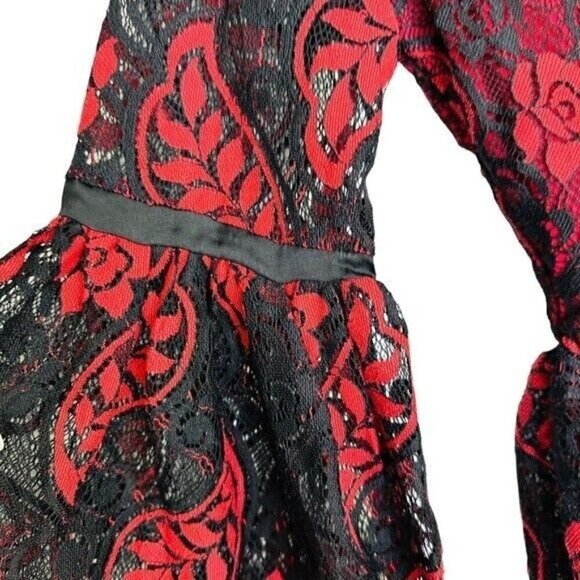Romeo And Juliet C Lace Red Off The Shoulder Top Gothic Women’s Size Small - Picture 10 of 15